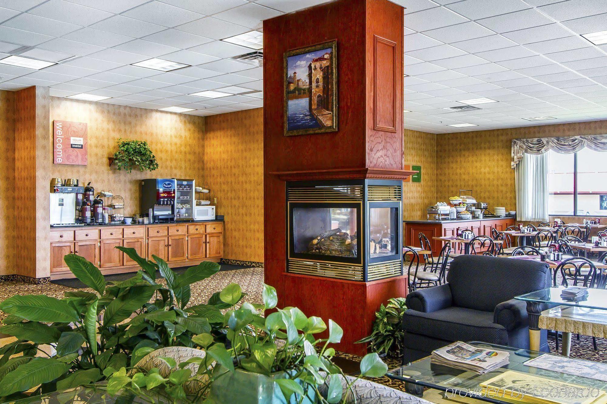 Holiday Inn Express & Suites Waterville - North By Ihg Buitenkant foto