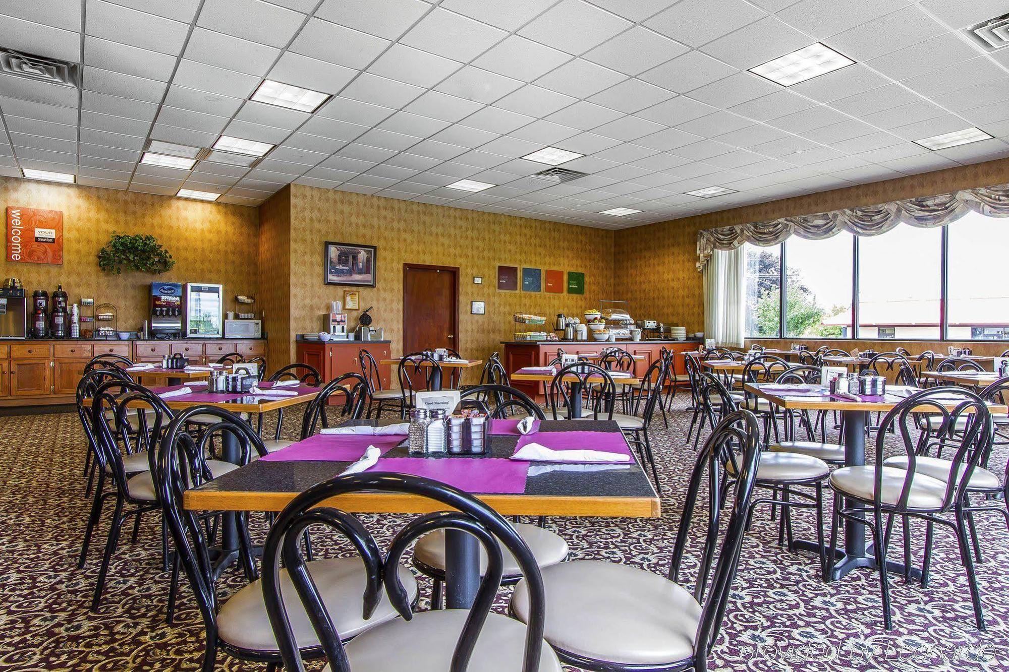 Holiday Inn Express & Suites Waterville - North By Ihg Buitenkant foto